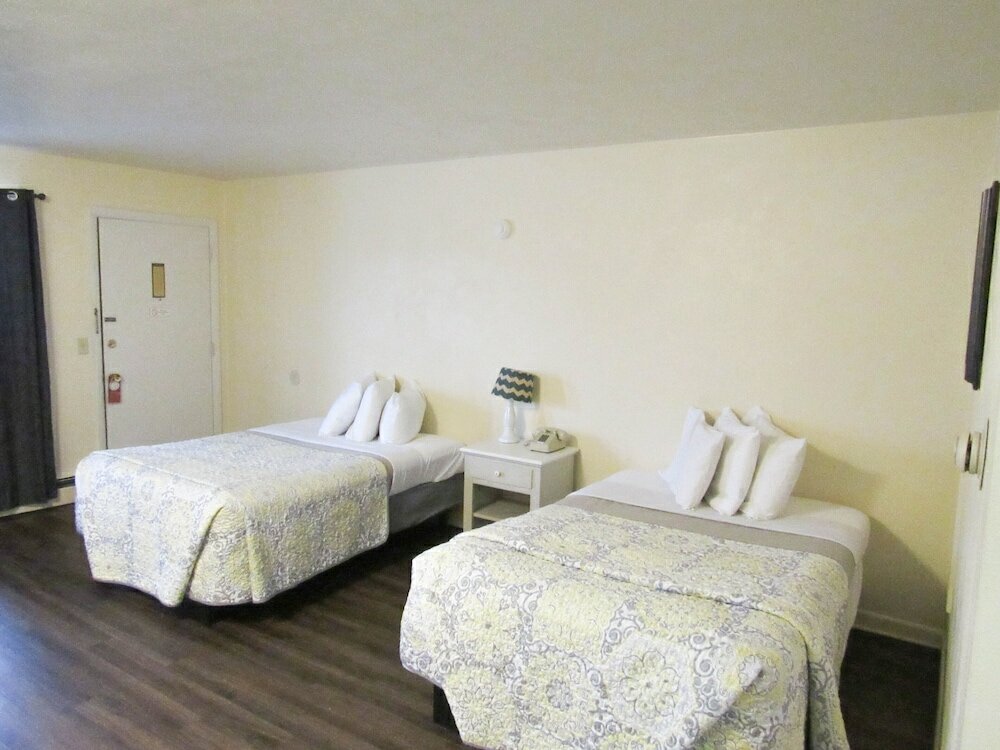 Фото Brewer Motor Inn