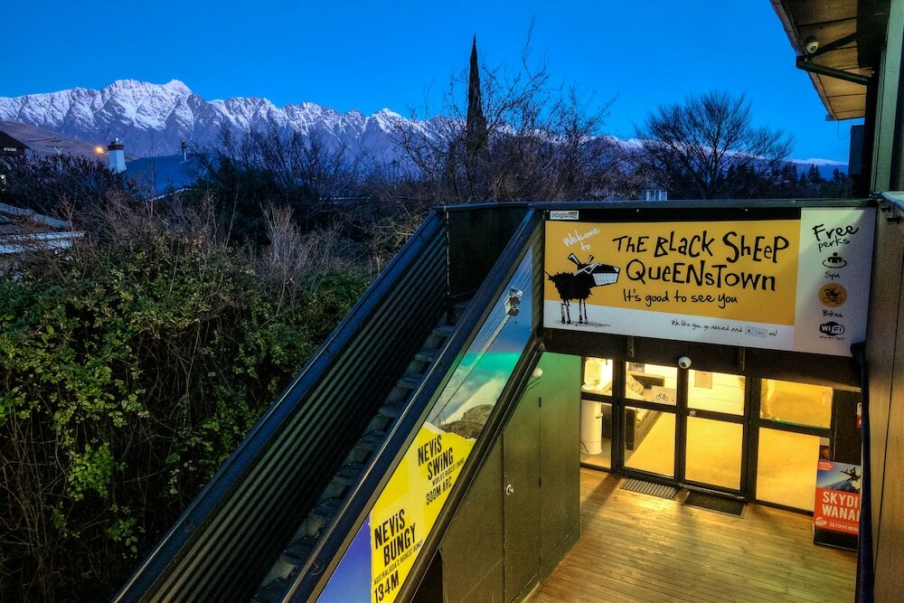 Фото The Black Sheep Backpackers