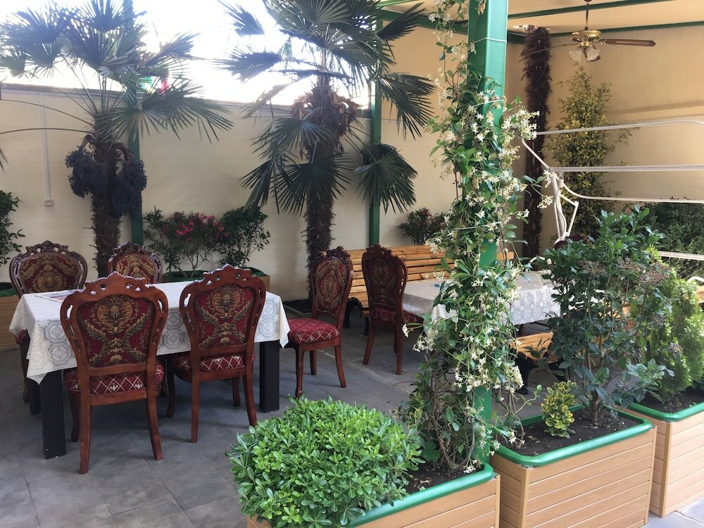 Фото Vedzisi garden hotel