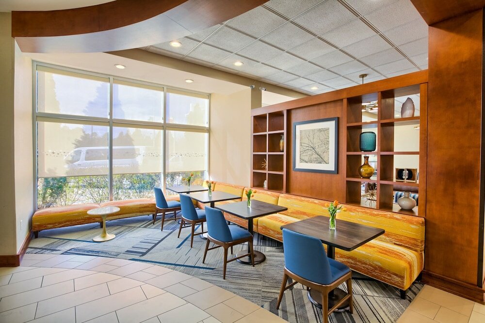 Фото Four Points by Sheraton Raleigh Durham Airport