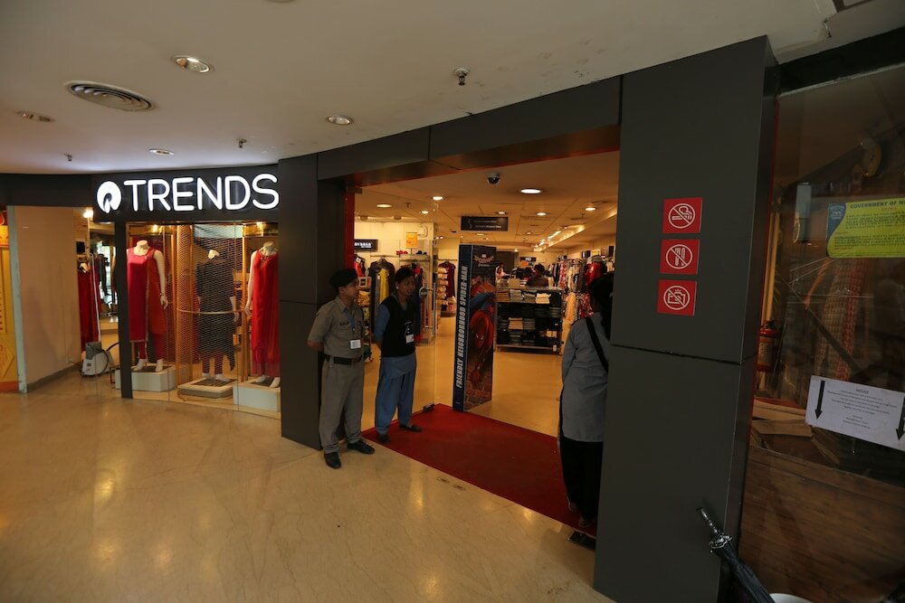 Фото M Crown Hotel