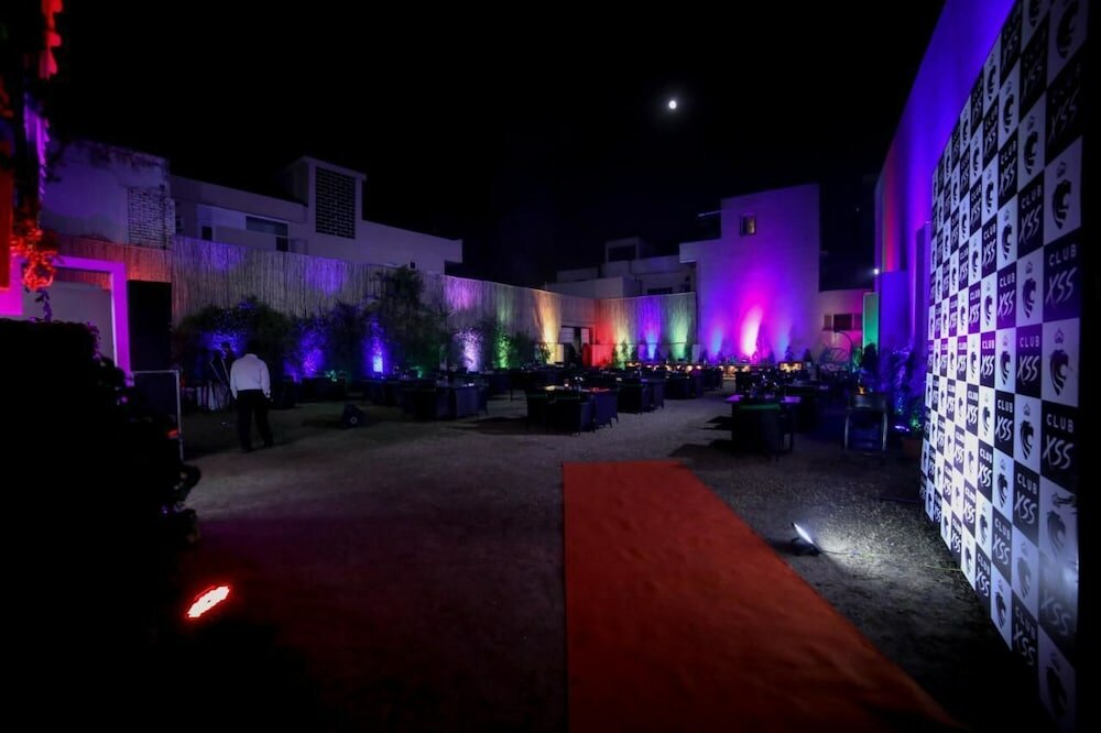 Фото Jd Hotel Four Boutique