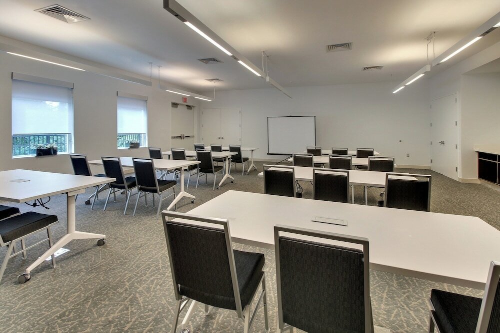 Фото Element Ewing Princeton