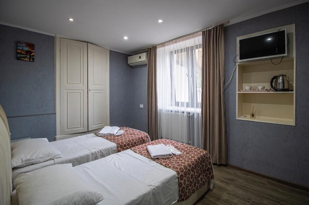 Фото отеля 3