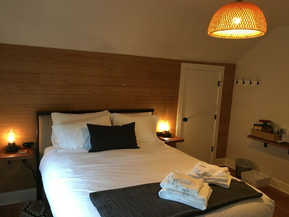 Фото The Alberta Petite Hotel