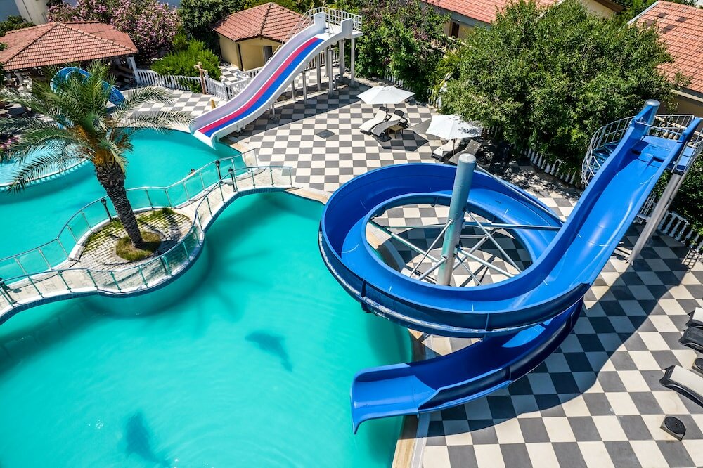 Фото Riverside Garden Resort