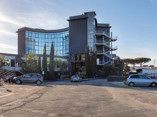 Фото B&b Hotel Pomezia Roma