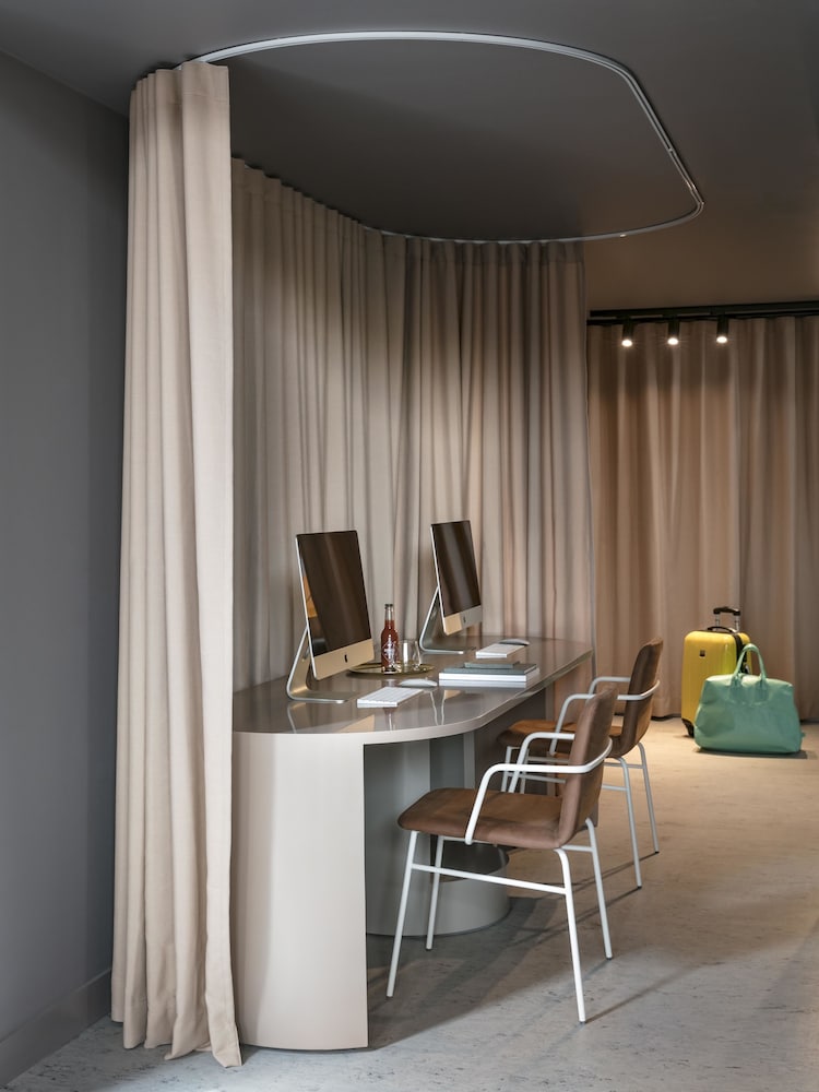 Фото OKKO Hotels Paris Gare de l'Est