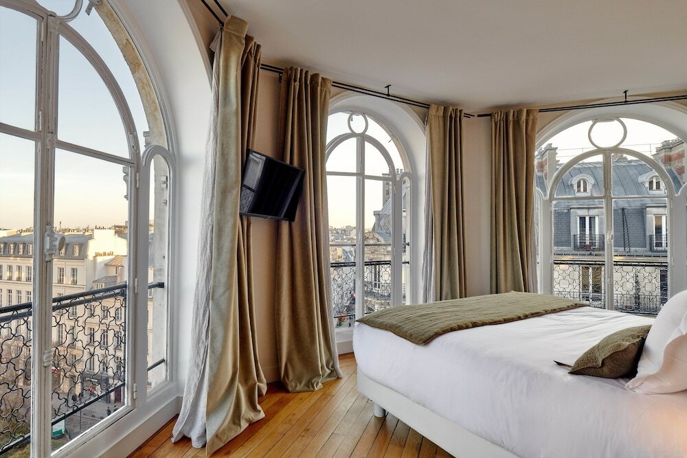 Фото Tinah Paris - Reaumur Montorgueil