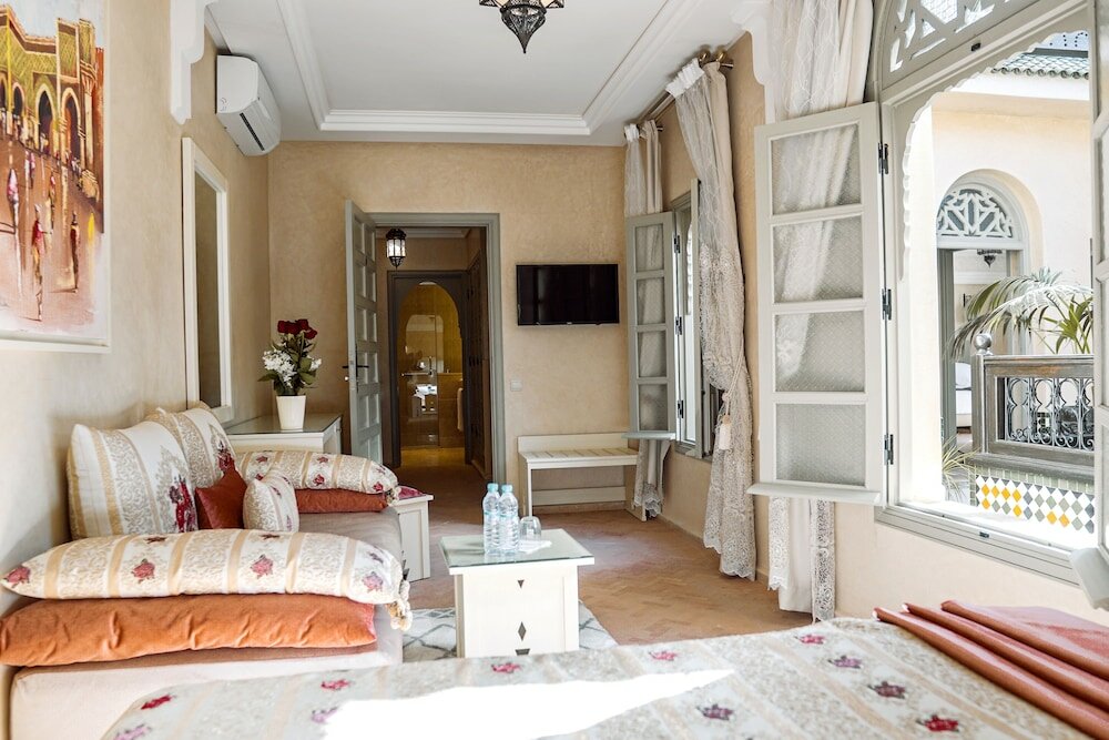 Фото Riad Zidania