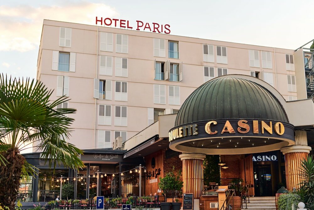 Фото отеля 1