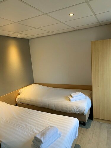 Гостиница City Hotel Bergen op Zoom в Толене