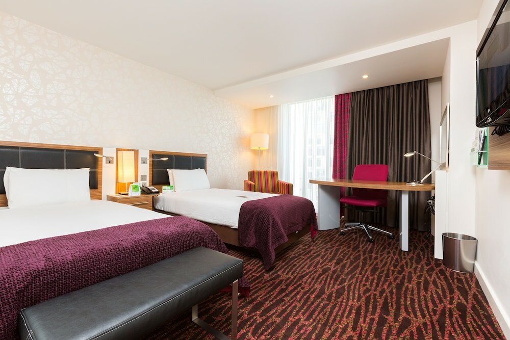 Фото Holiday Inn Manchester - MediaCityUK