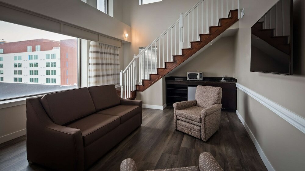 Фото Best Western Plus Coastline Inn