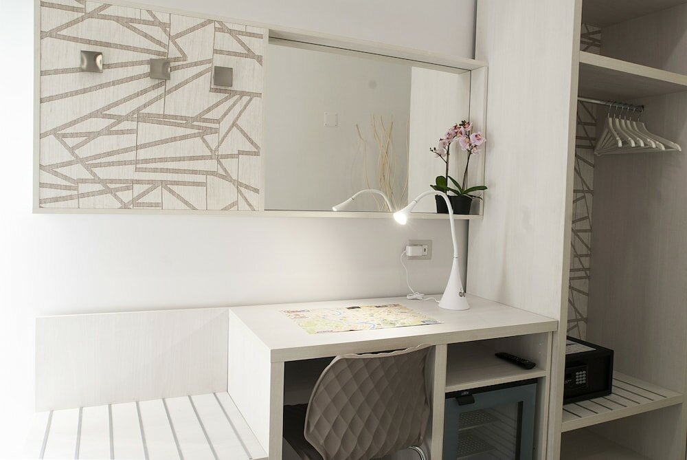 Фото Merulana Holidays