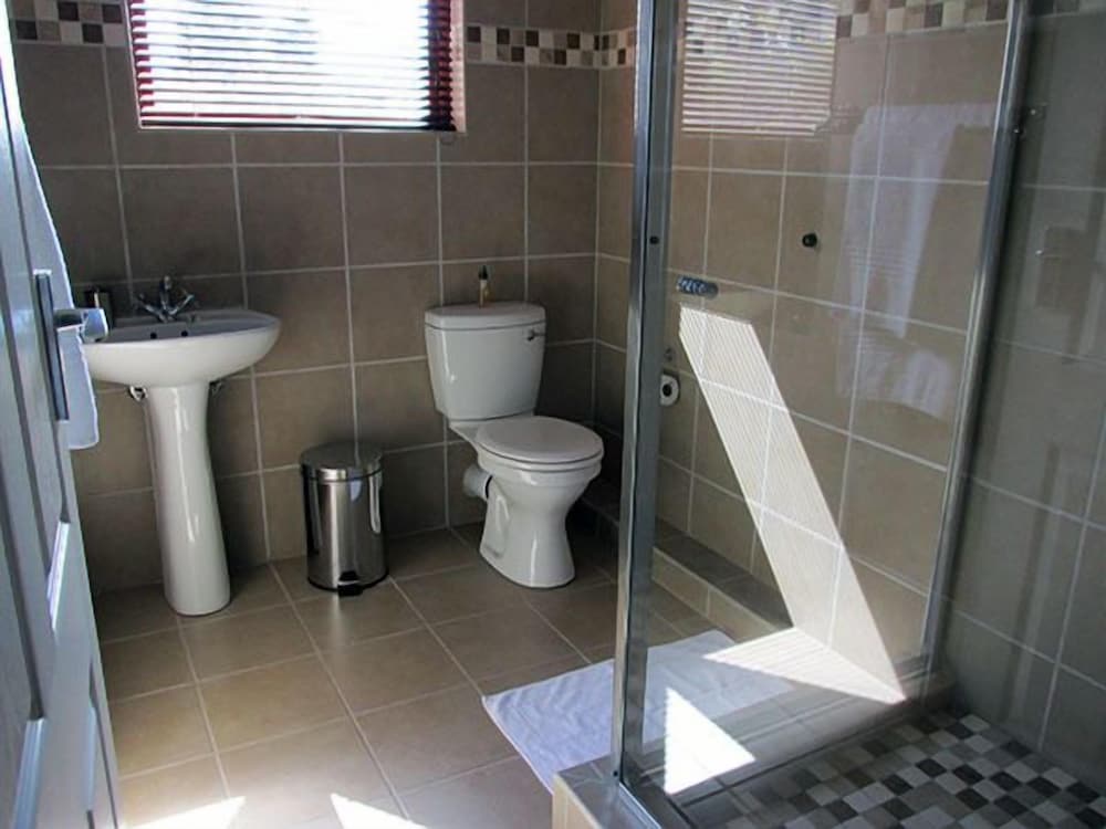 Фото Karoo Sun Boutique Guest House