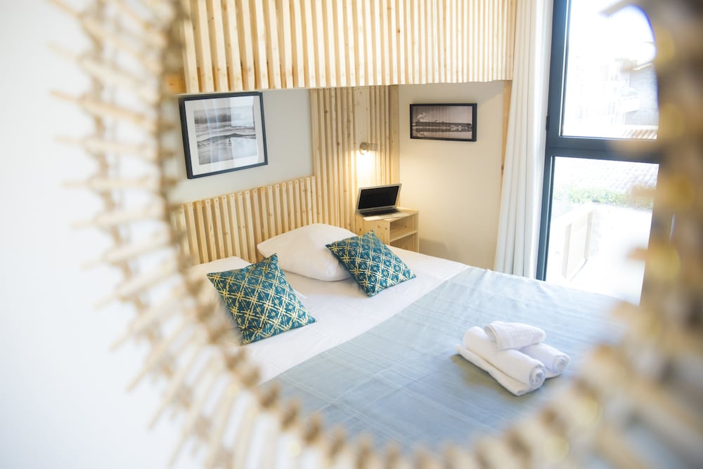 Фото Georges Hostel & Café