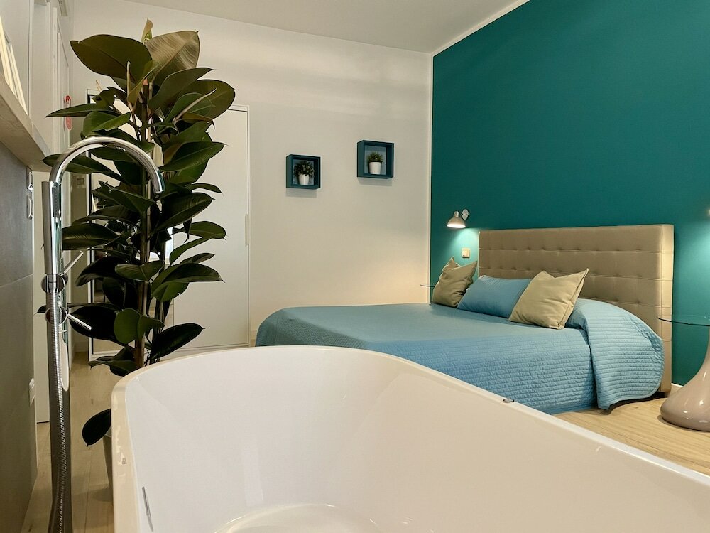 Фото Le Coq Rooms&Suite