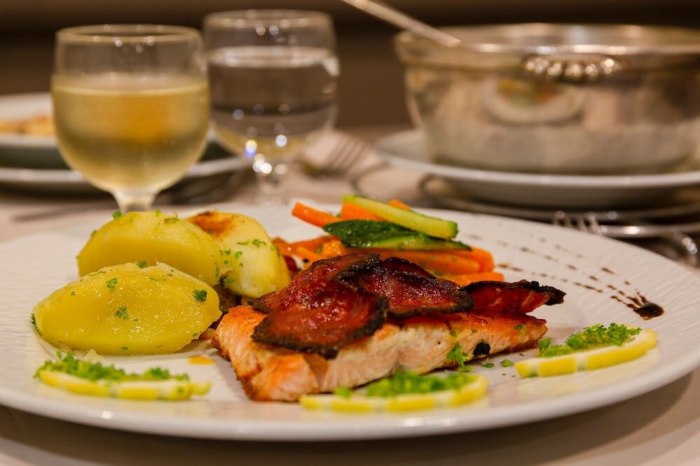 Фото The Originals City, Hôtel Astoria Vatican, Lourdes