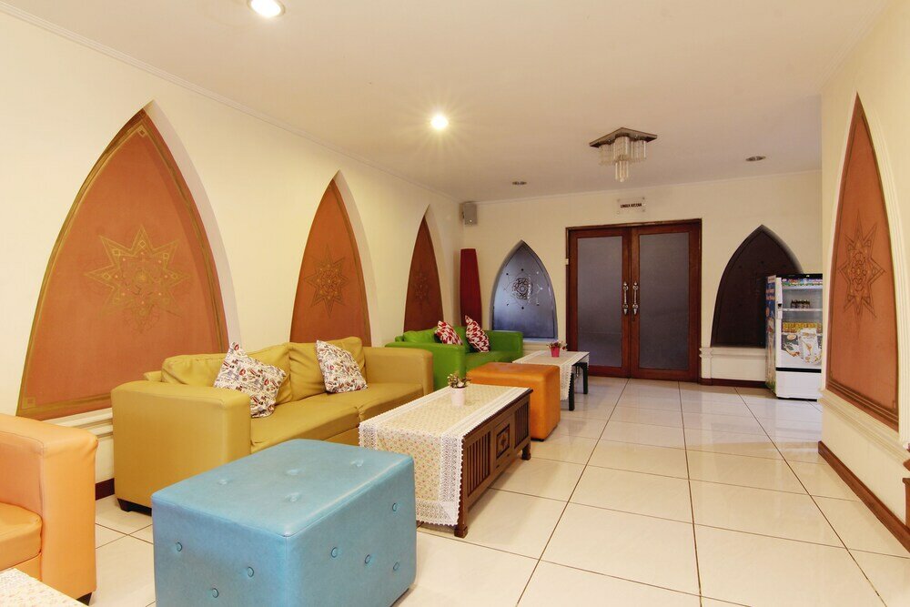 Фото Lingga Hotel