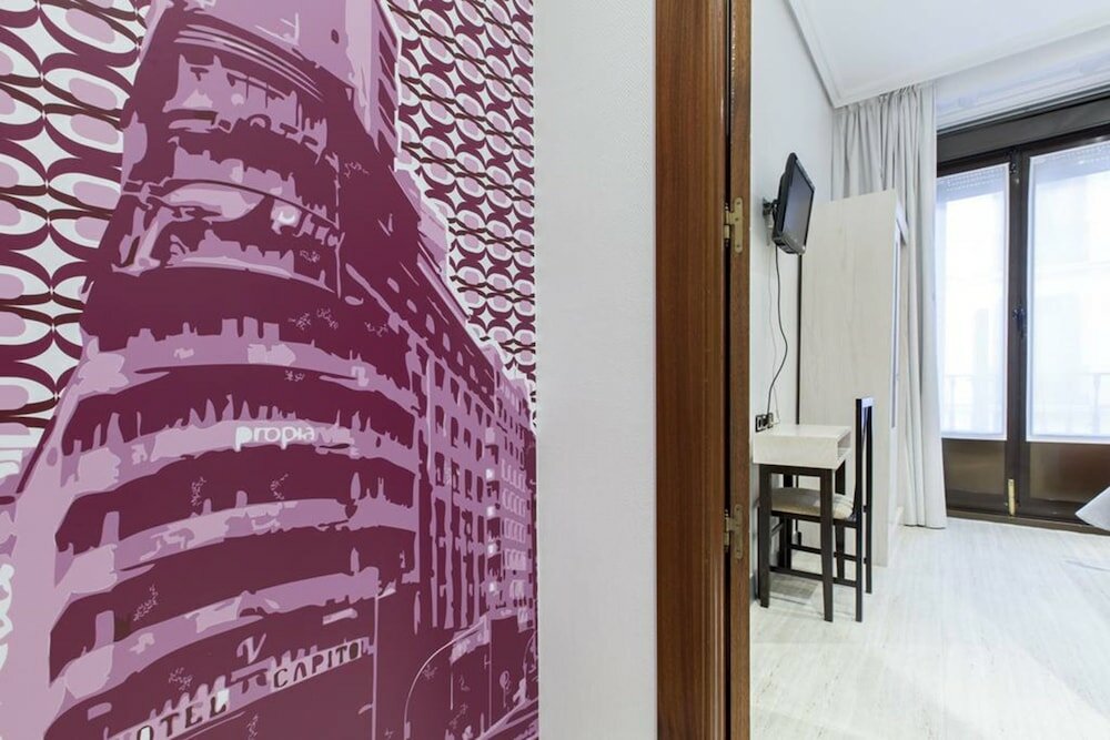 Фото Hostal Castilla i - Atocha