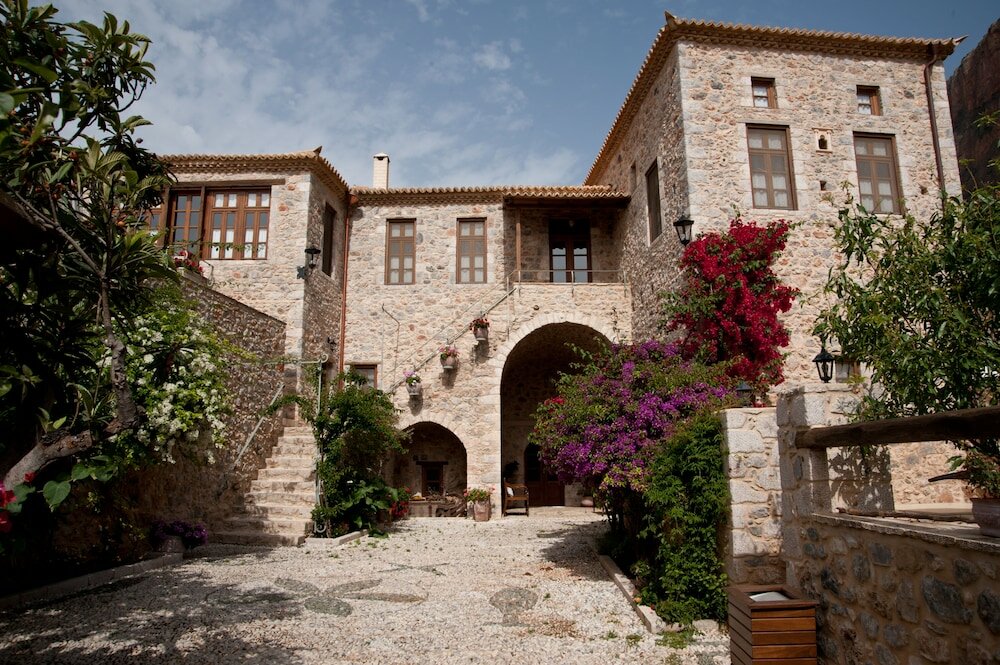 Фото Hatzipanayiotis