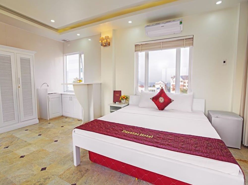 Фото Daystar Hotel