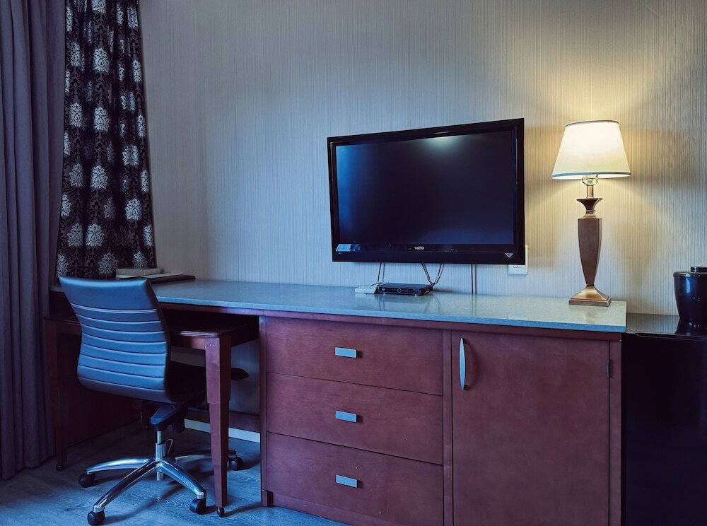 Фото Garden Suite Hotel