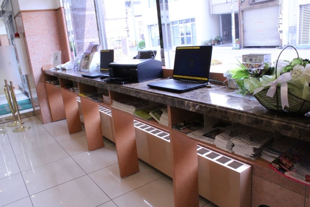 Фото Toyoko Inn Okayama-eki Nishi-guchi Migi