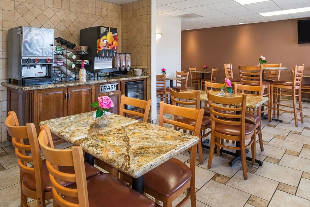 Фото Laurel Inn Motel