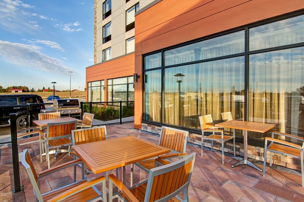 Фото TownePlace Suites by Marriott Kincardine