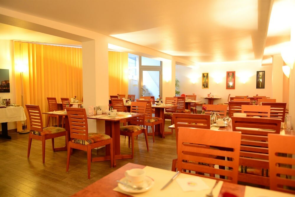 Фото Hotel National Düsseldorf