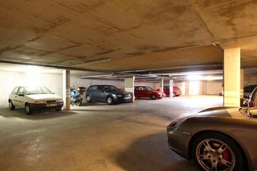 Фото Hôtel Revotel