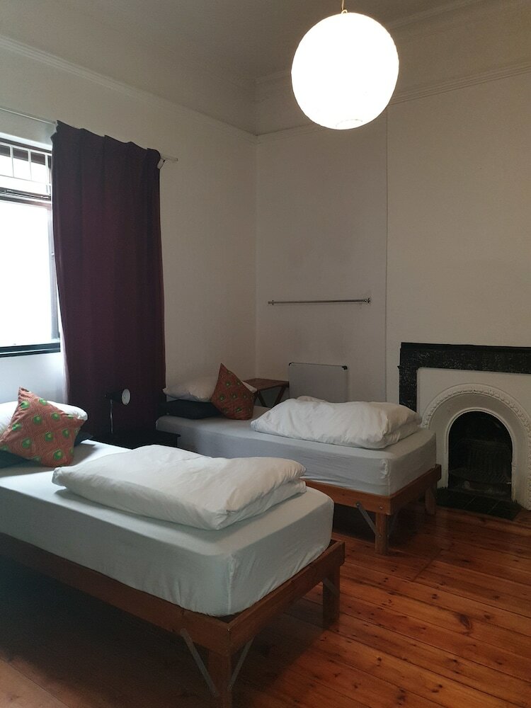 Фото Zebra Crossing Backpackers