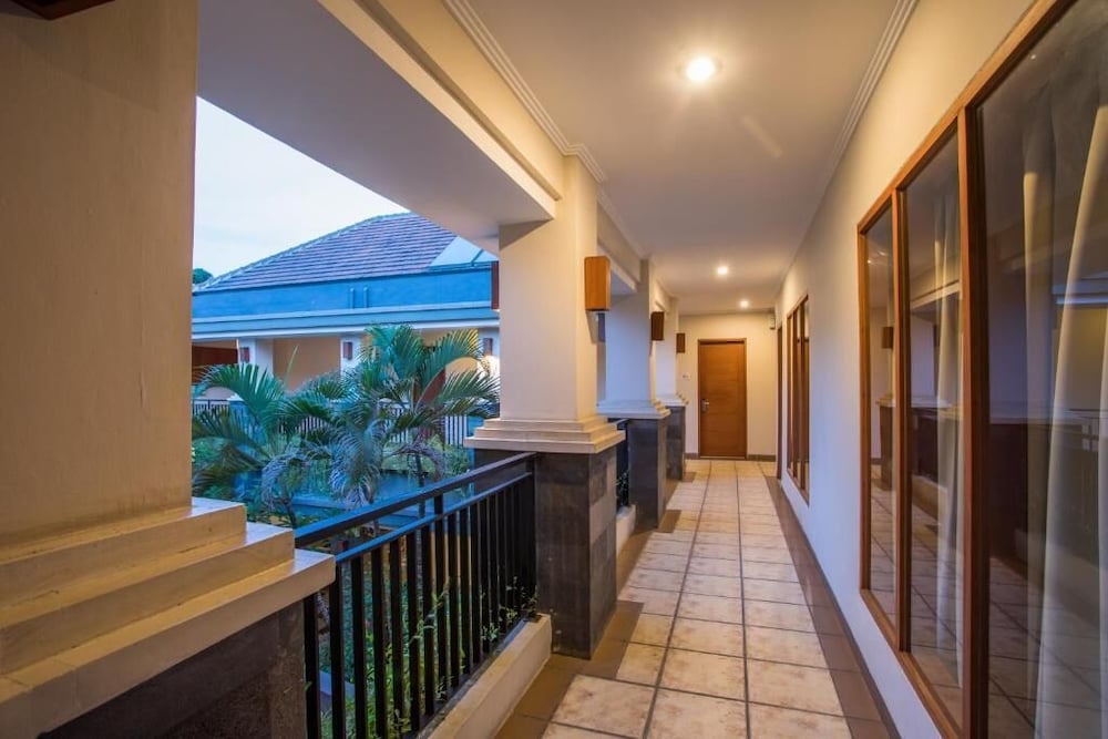 Фото Svarna Hotel Sanur