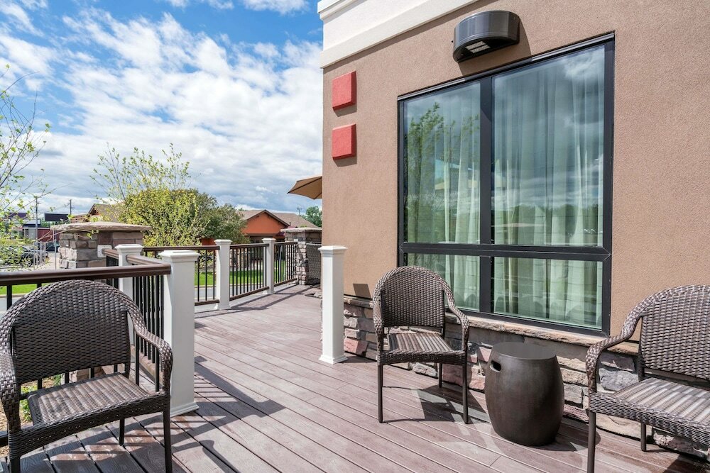 Фото Ramada by Wyndham Minneapolis Golden Valley