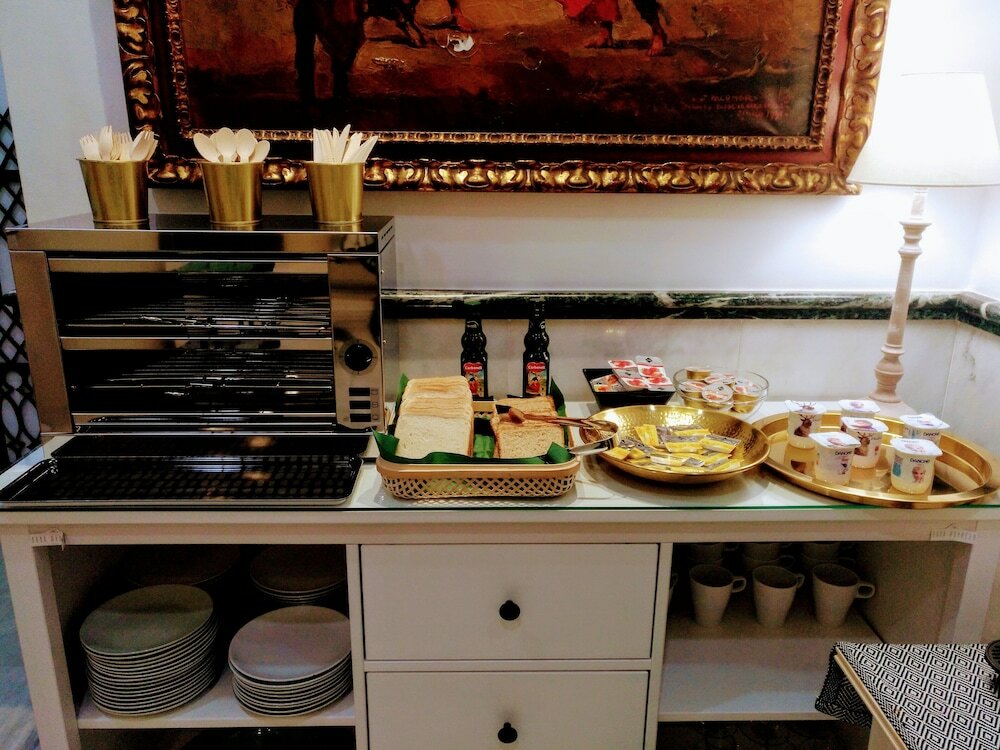 Фото Basic Hotel Doña Manuela