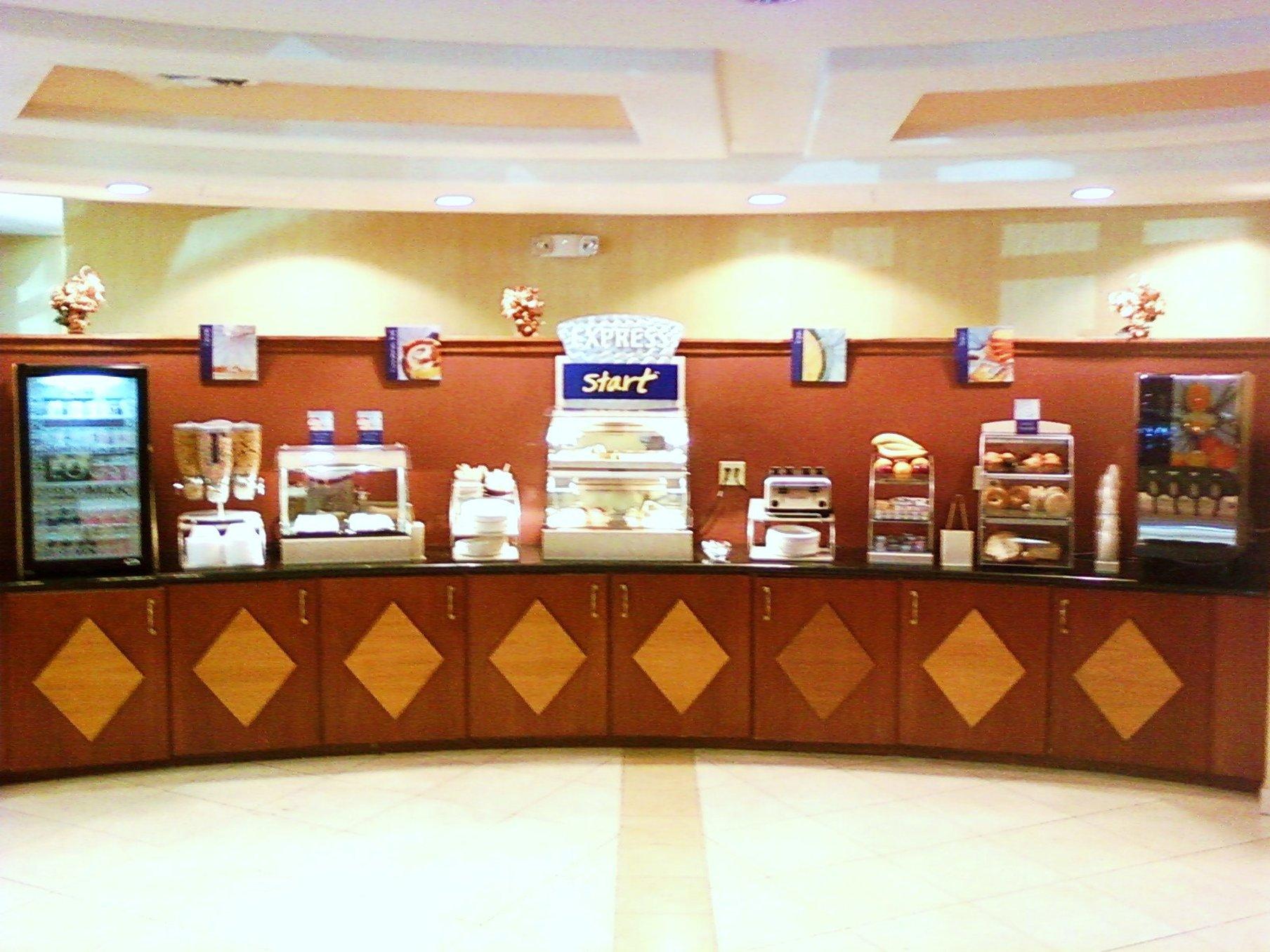 Фото Holiday Inn Express Sacramento Convention Center