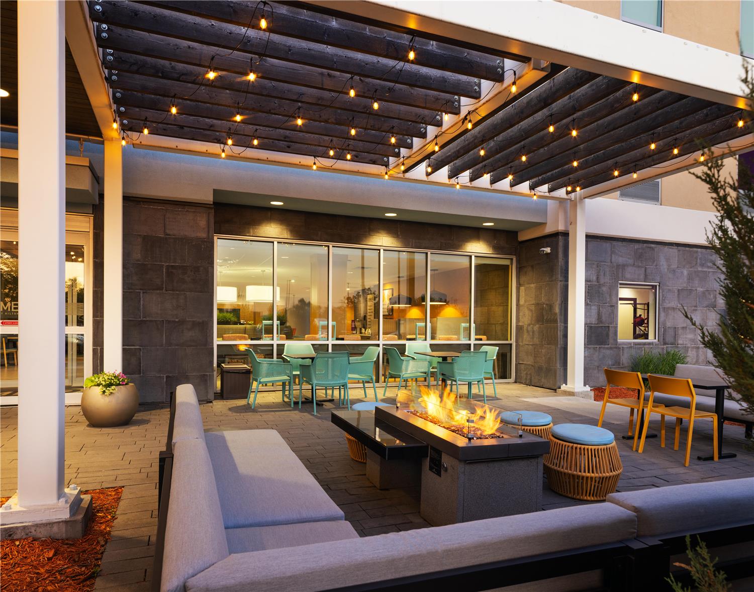 Фото Home2 Suites by Hilton Roseville Minneapolis