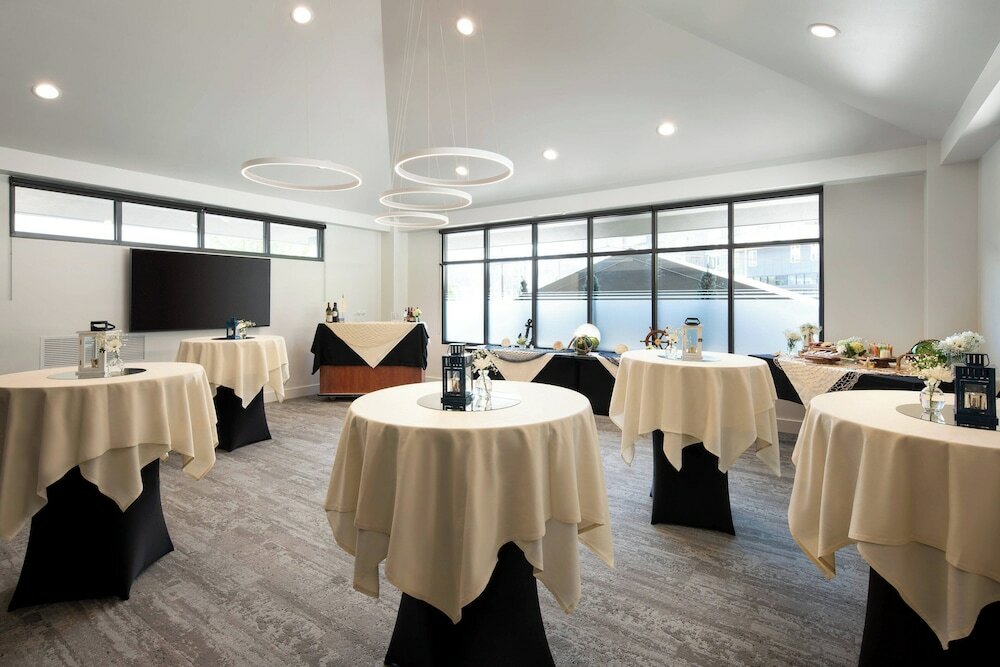 Фото Courtyard by Marriott Seattle Downtown Lake Union