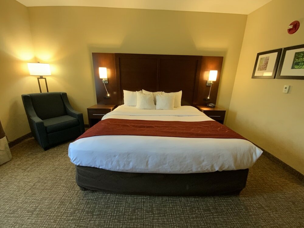 Фото Comfort Suites Fredericksburg North