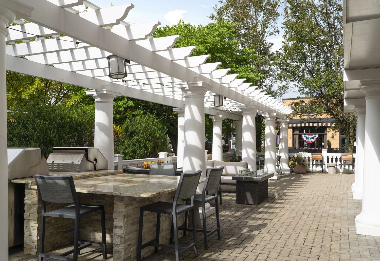 Фото Homewood Suites by Hilton Cambridge-Arlington