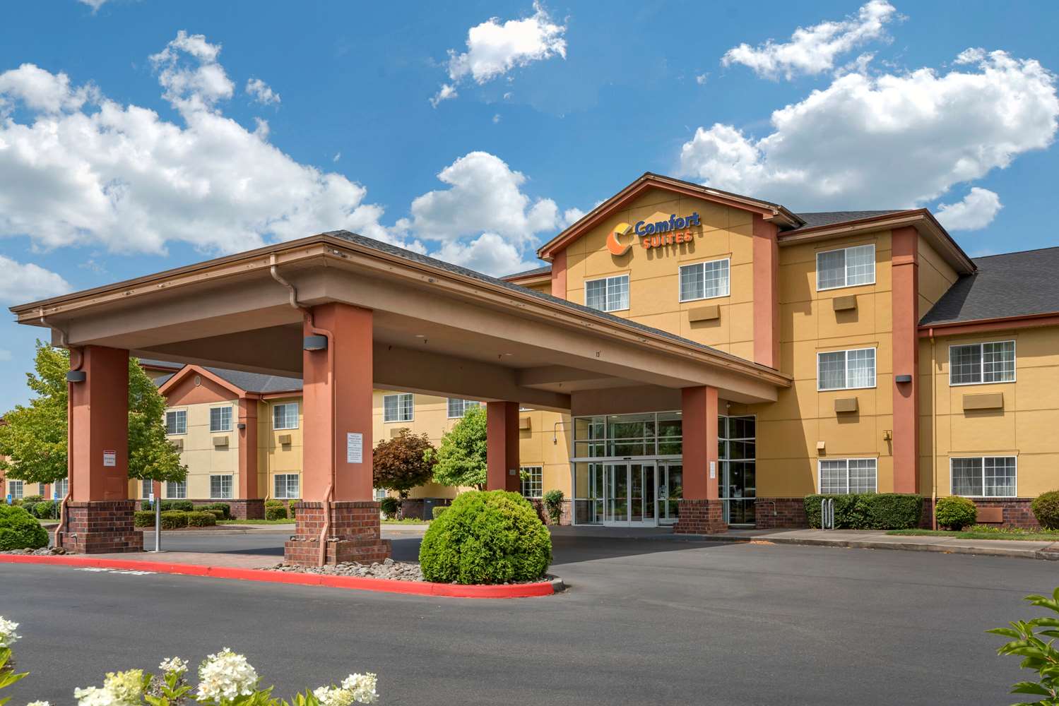 Фото Comfort Suites Salem