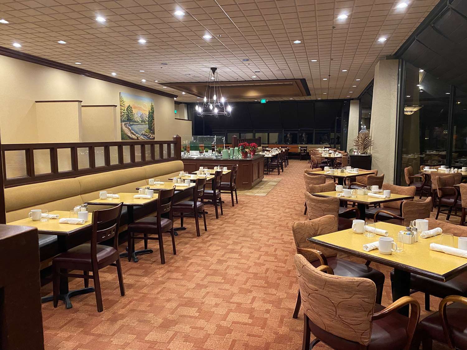 Фото Doubletree by Hilton Seattle Airport