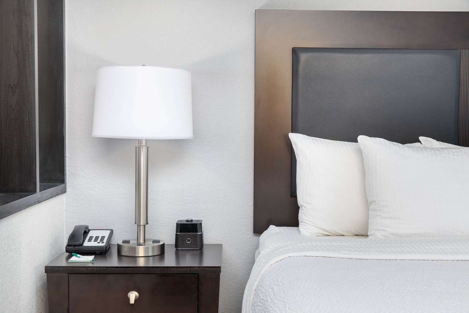 Фото La Quinta Inn & Suites by Wyndham Atlanta Airport South