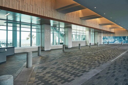 Гостиница Hilton Grand Vacations Club Ocean Enclave Myrtle Beach в Миртл-Бич