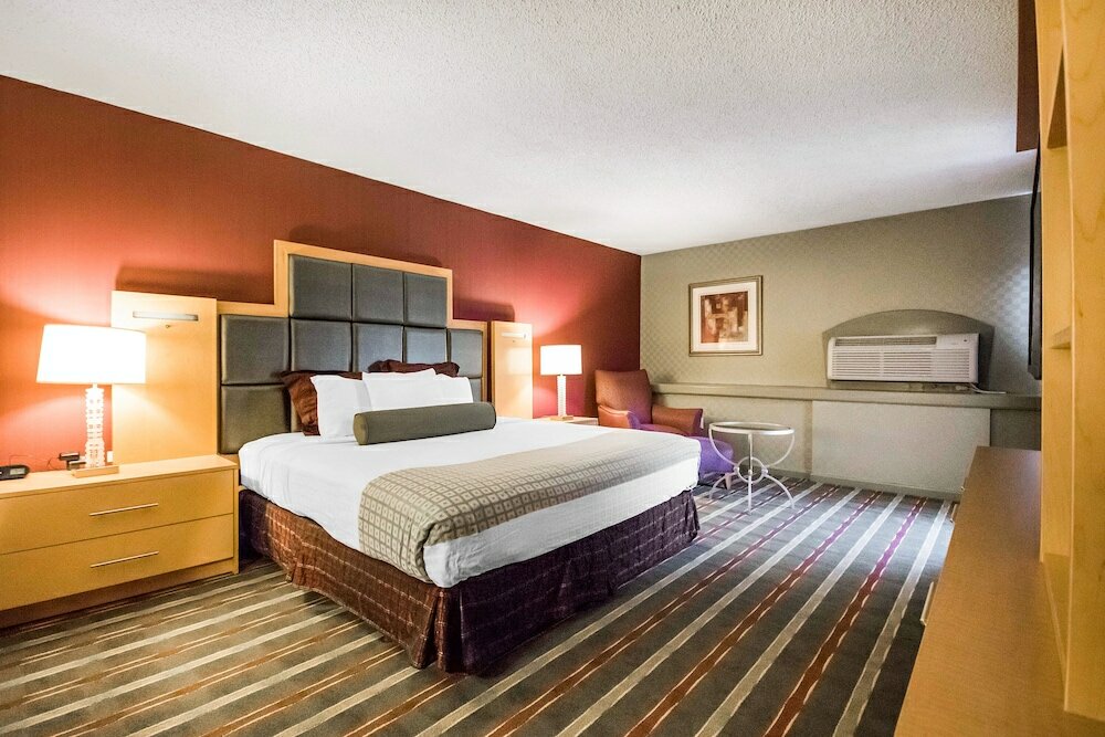 Фото Pier 5 Hotel Baltimore, Curio Collection by Hilton