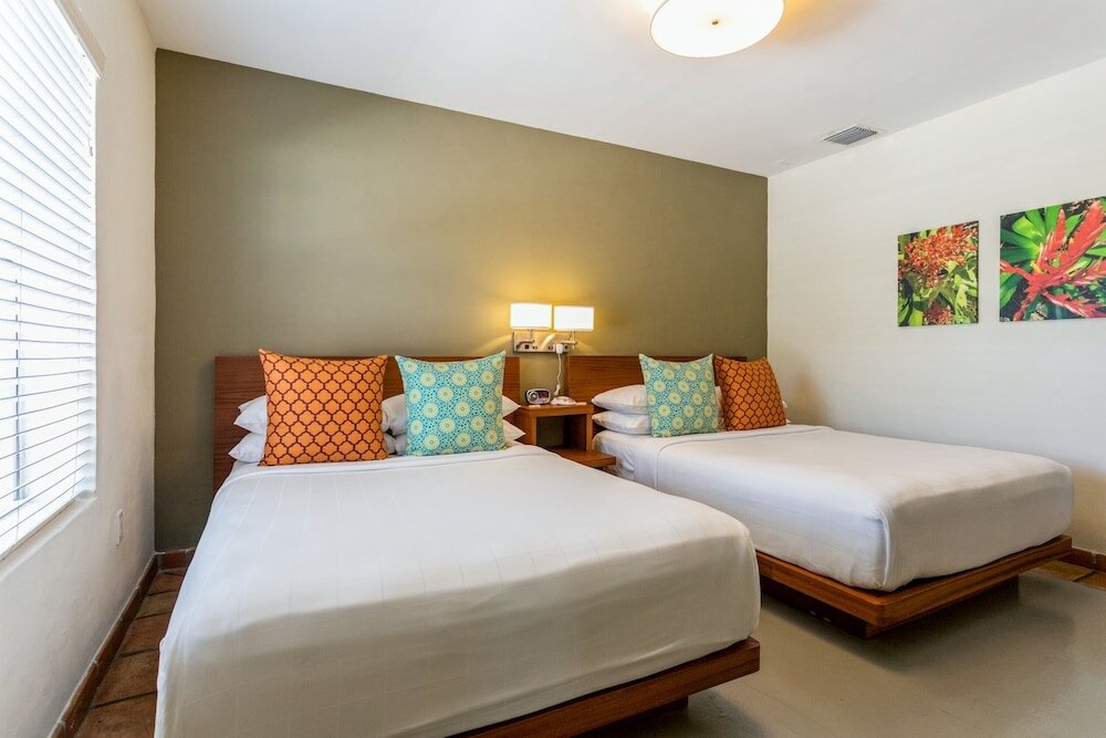 Фото Kasa El Paseo Miami Beach