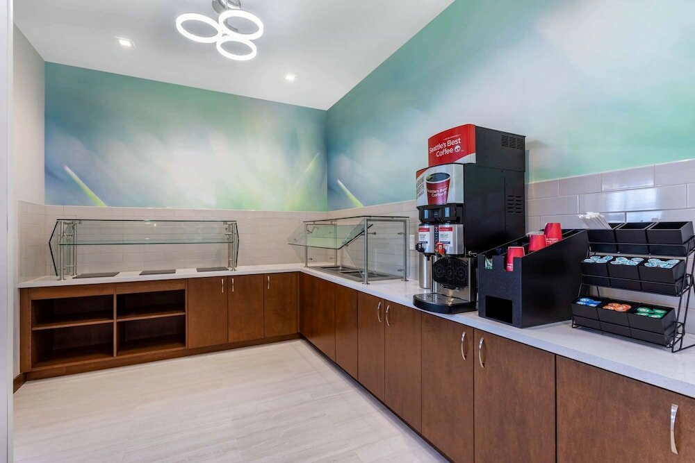 Фото Wyndham Garden Miami International Airport