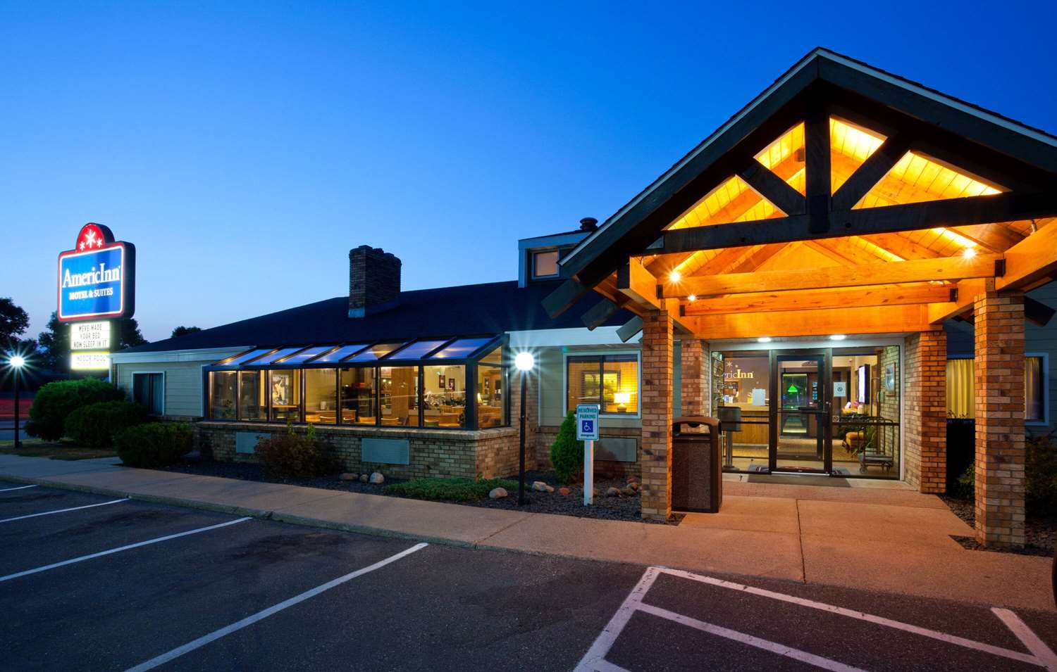 Фото AmericInn by Wyndham New Richmond